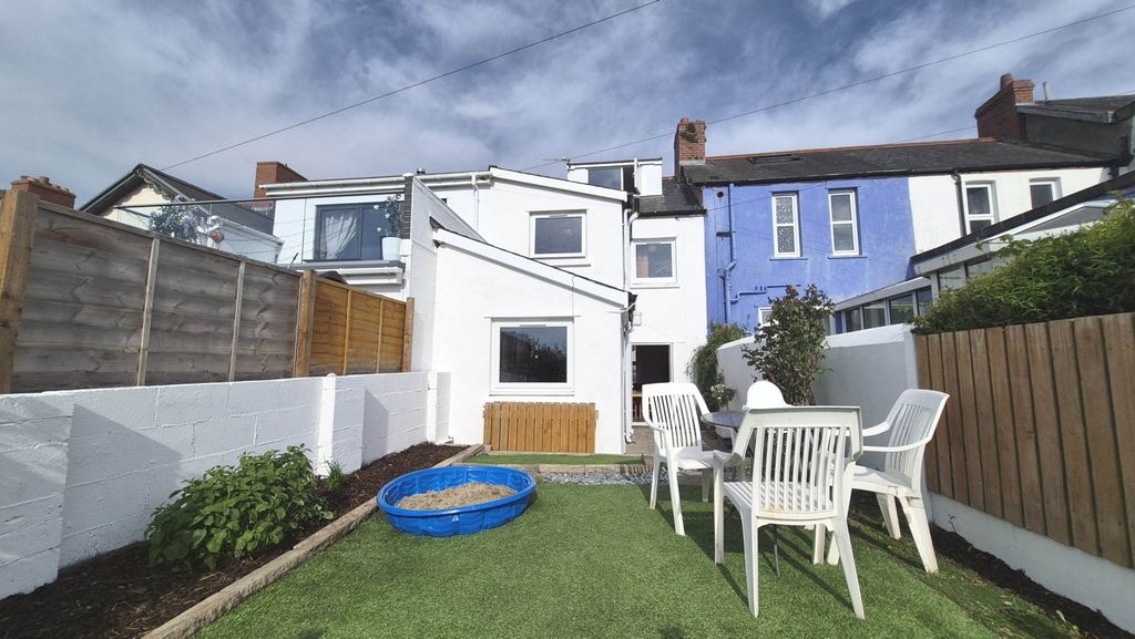 Property photo 3 of 37