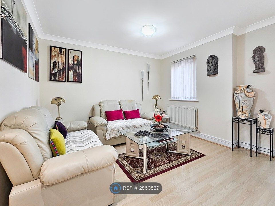 Property photo 2 of 18