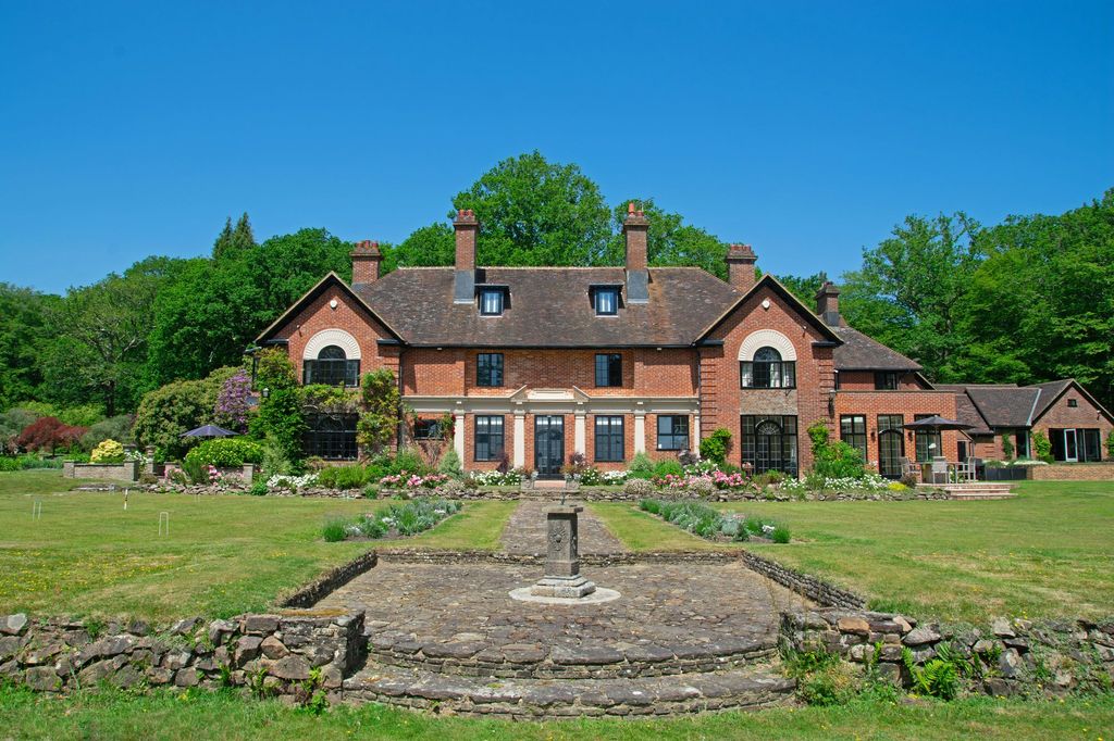 Property photo 1 of 44 Rear Elevation