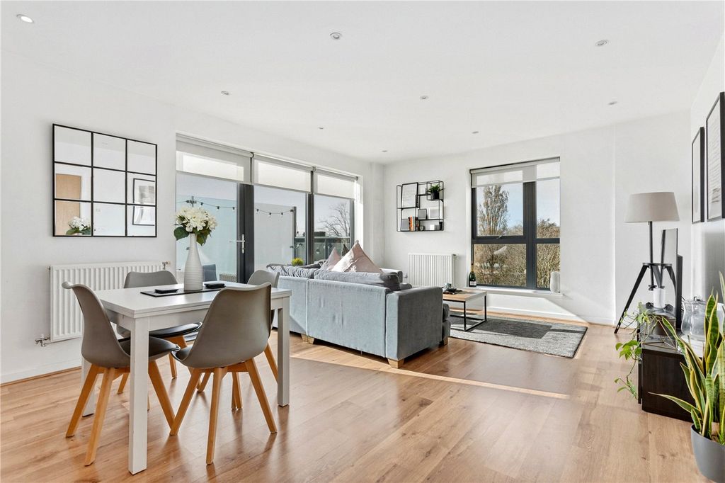 Property photo 1 of 13 Picture No. 04