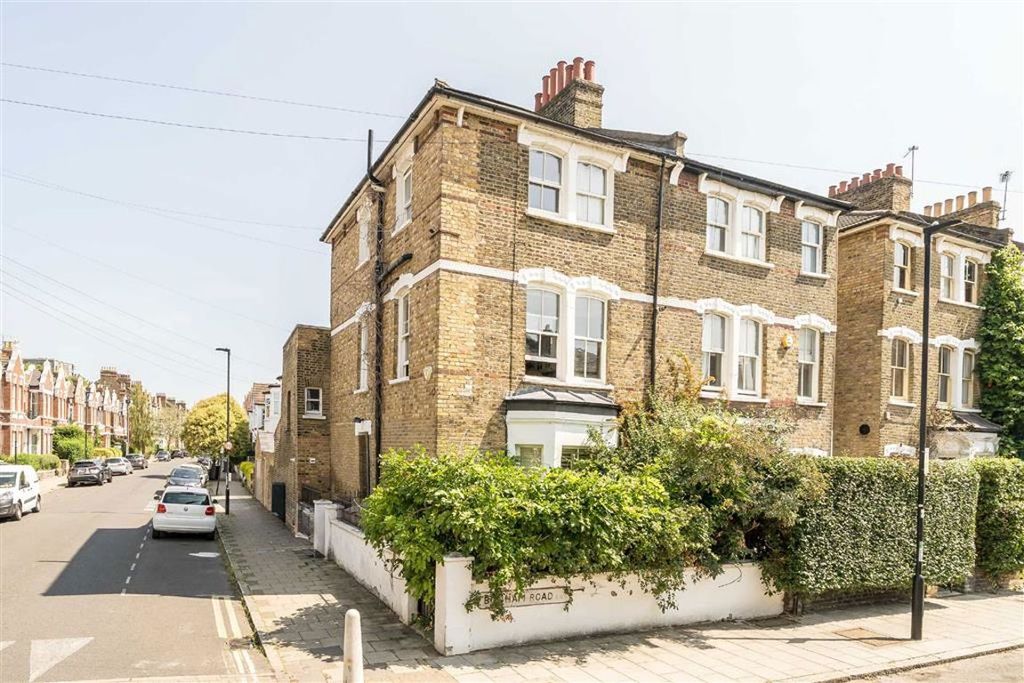 Property photo 1 of 7