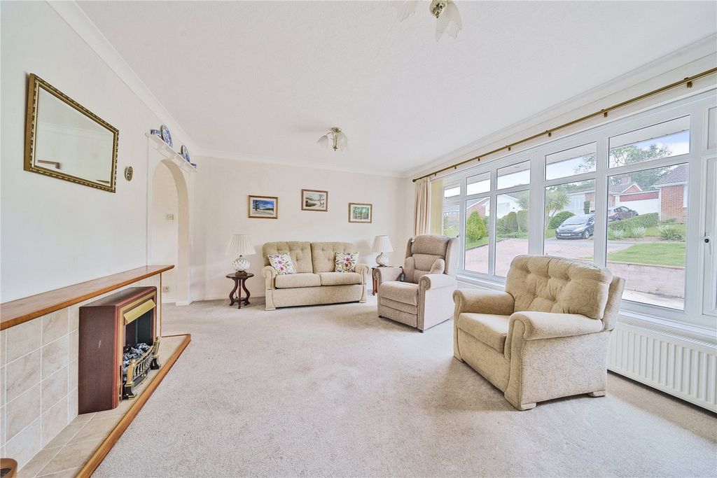 Property photo 2 of 17 Picture No. 12