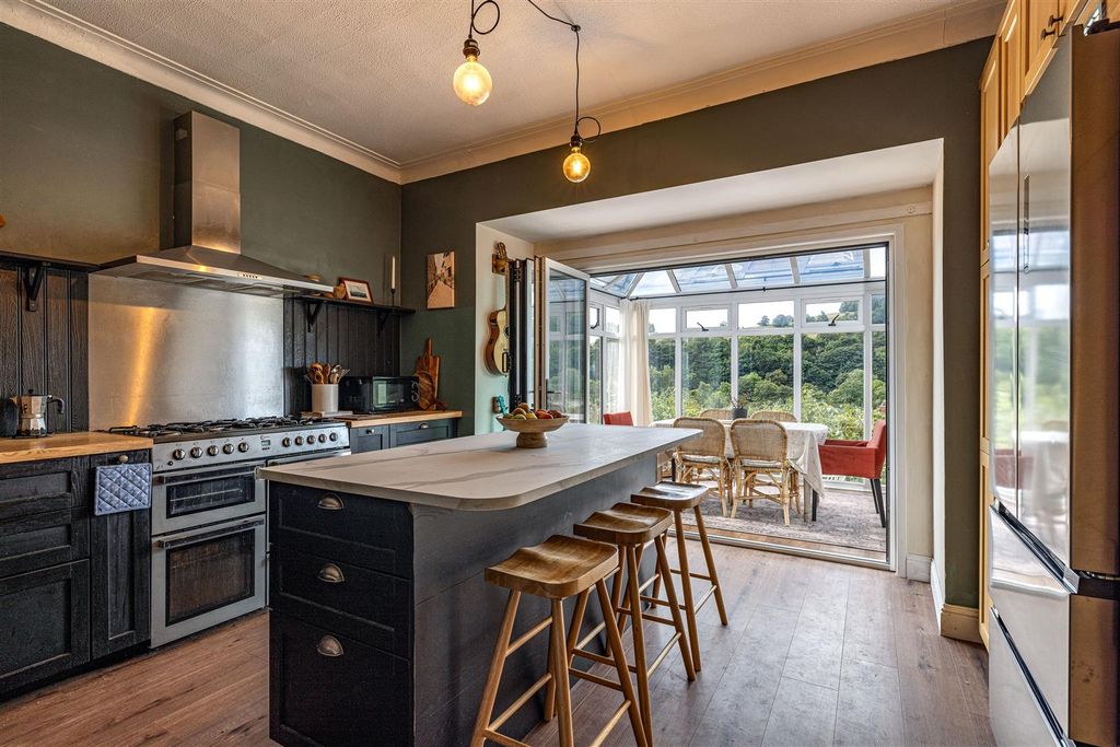 Property photo 2 of 42 4 Glenfield Terrace Galashiels 29.Jpg