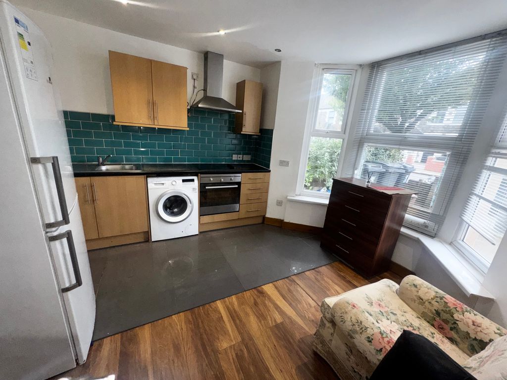 Property photo 3 of 4 Image