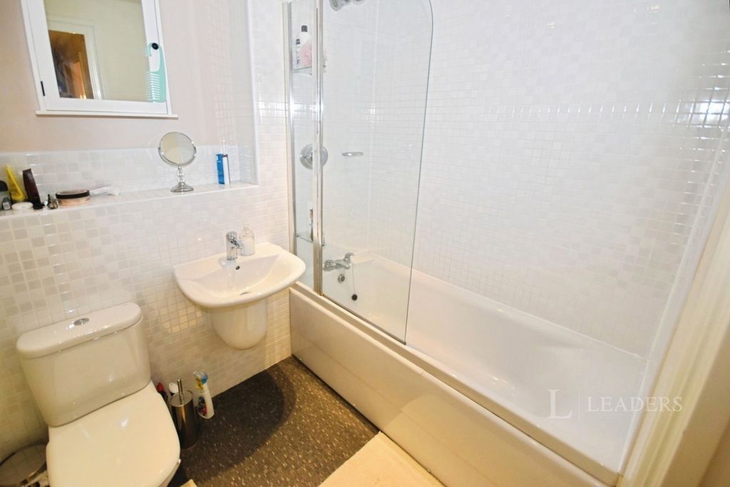 Property photo 3 of 6 Pbox-Img.Jpg