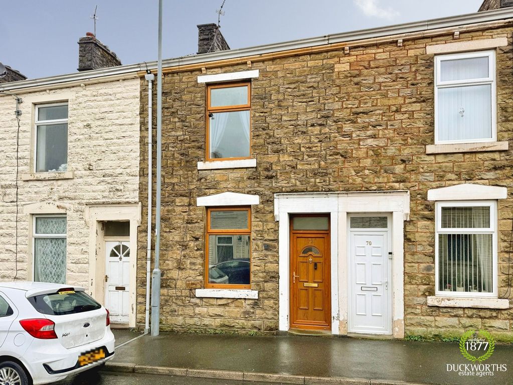 Property photo 1 of 9