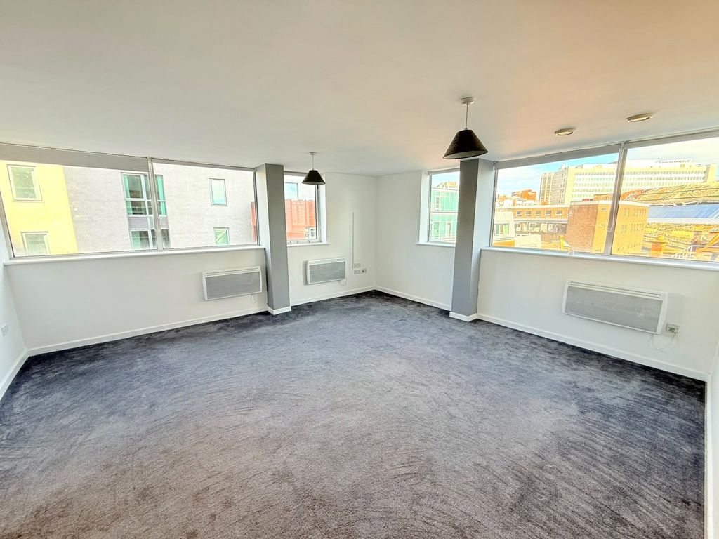 Property photo 3 of 11 Picture No. 07