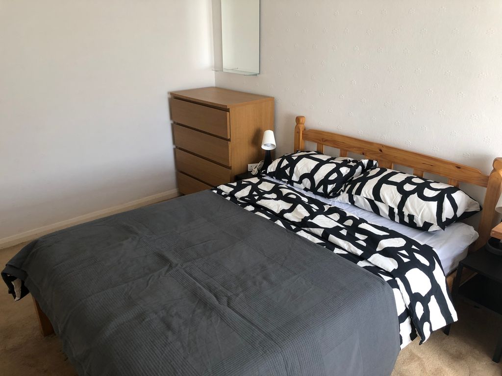 Property photo 2 of 5 Bedroom 1