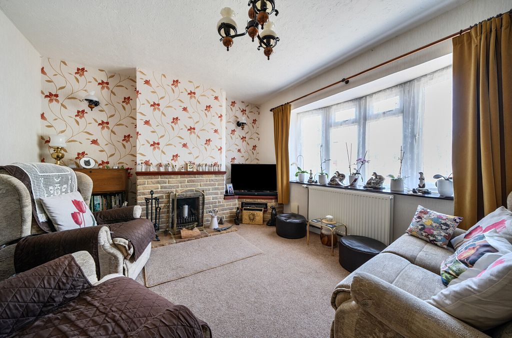 Property photo 2 of 26 1442232-9-69Ea236...