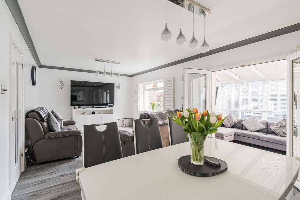 Property photo 3 of 24 Property Image 3