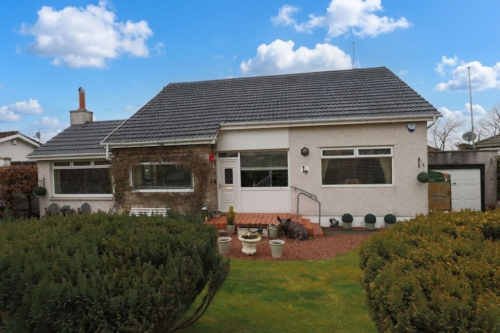 Property photo 2 of 36