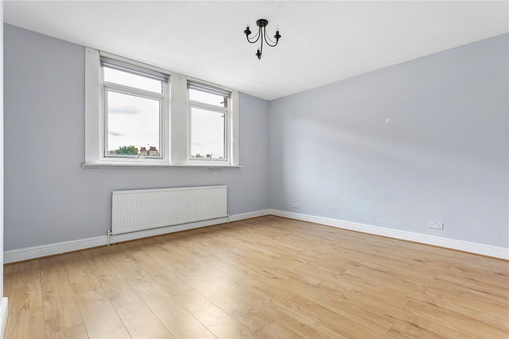 Property photo 3 of 7 Picture No. 20