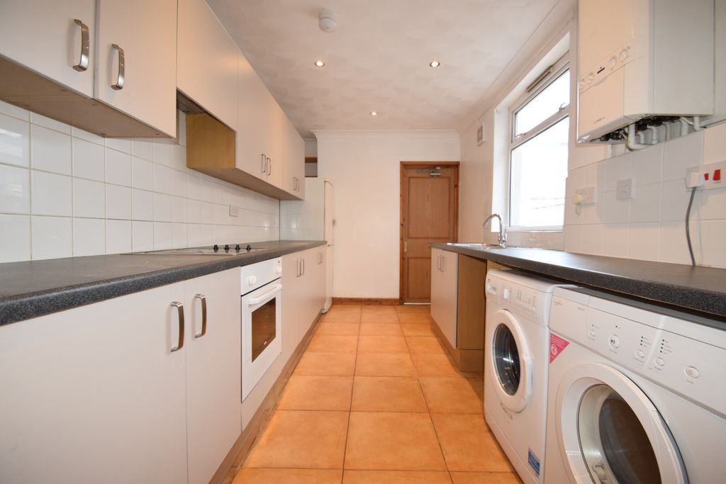 Property photo 3 of 10 Photo 3