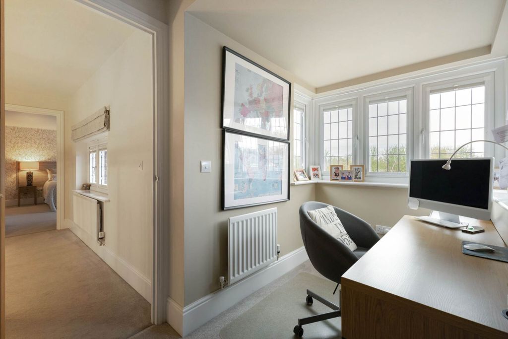 Additional image 6 of 4 bed detached house for saleJennings Road, Marlborough SN8