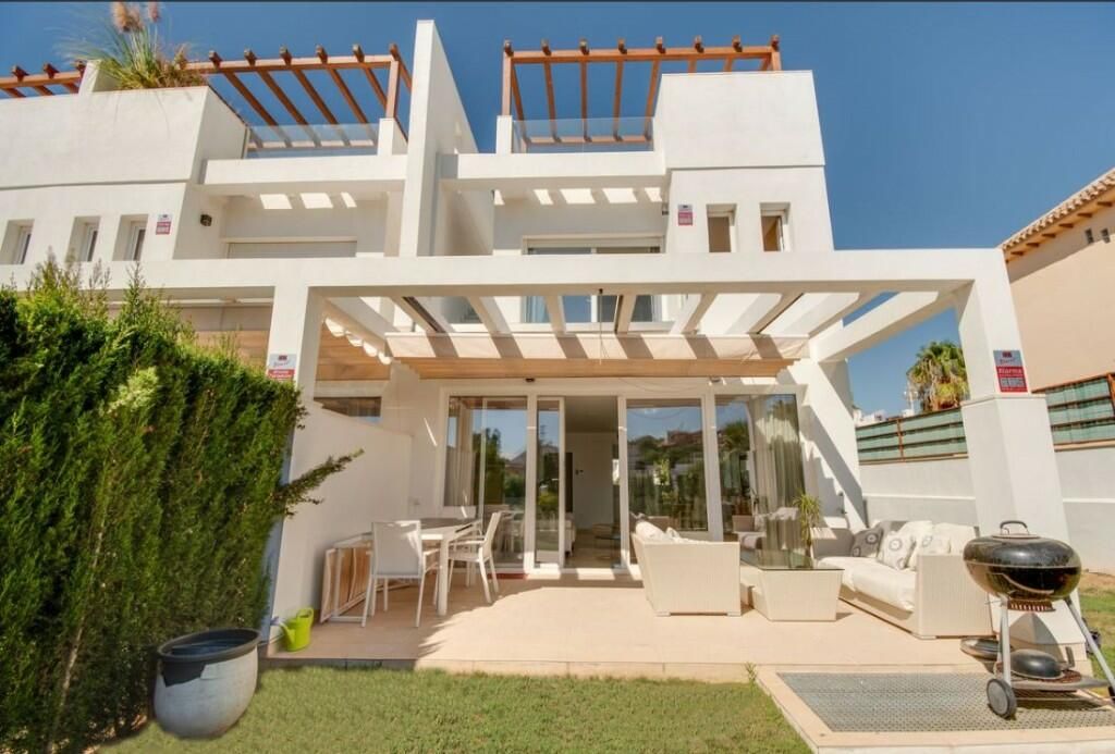 Property photo 1 of 3