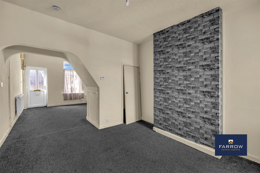 Property photo 2 of 19 Living Room