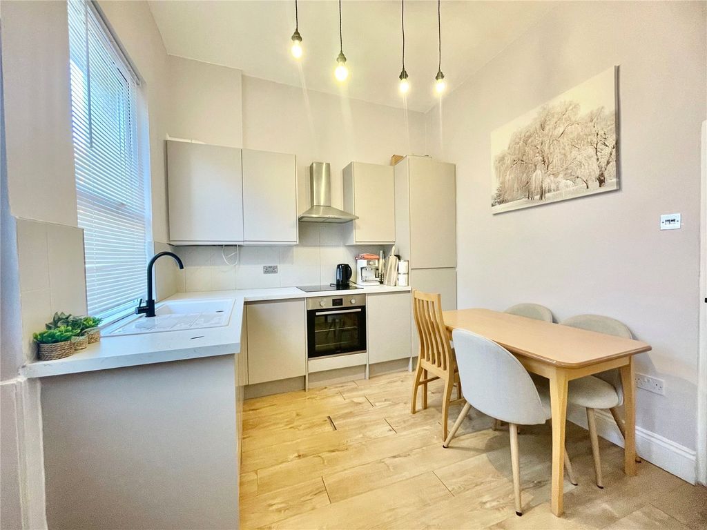 Property photo 1 of 11 Dining Kitchen