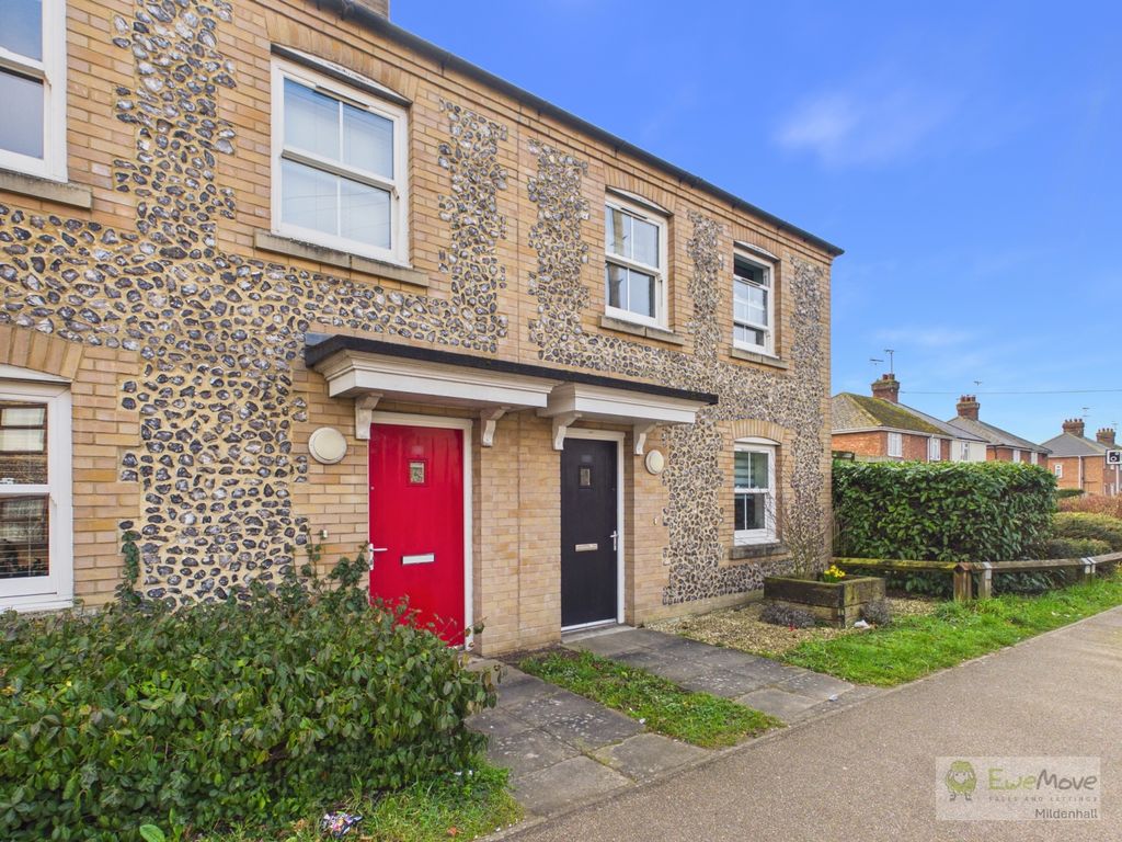 Property photo 1 of 16 Ewemove Mildenhall Lee Devenish London Road Exteri