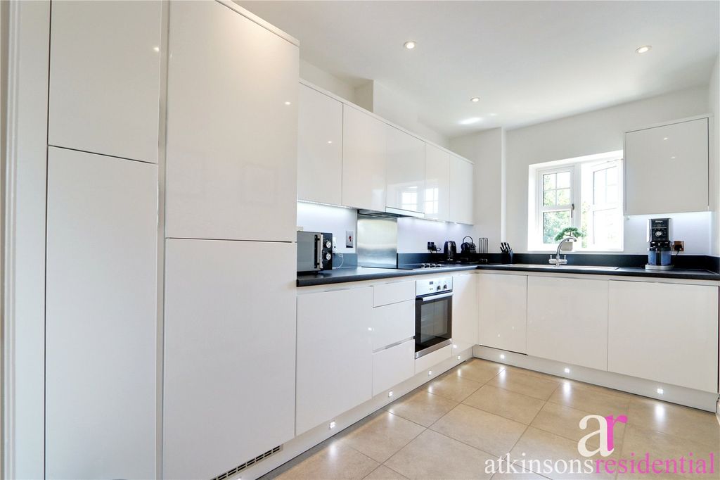 Property photo 3 of 18 Picture No. 38
