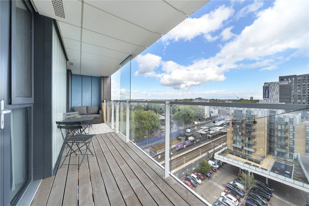 Property photo 2 of 13 Picture No. 08