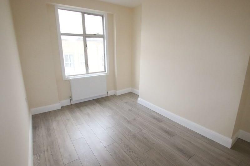 Property photo 2 of 7 Z231Zxhnv02Z0T4Mubec4W.Jpg