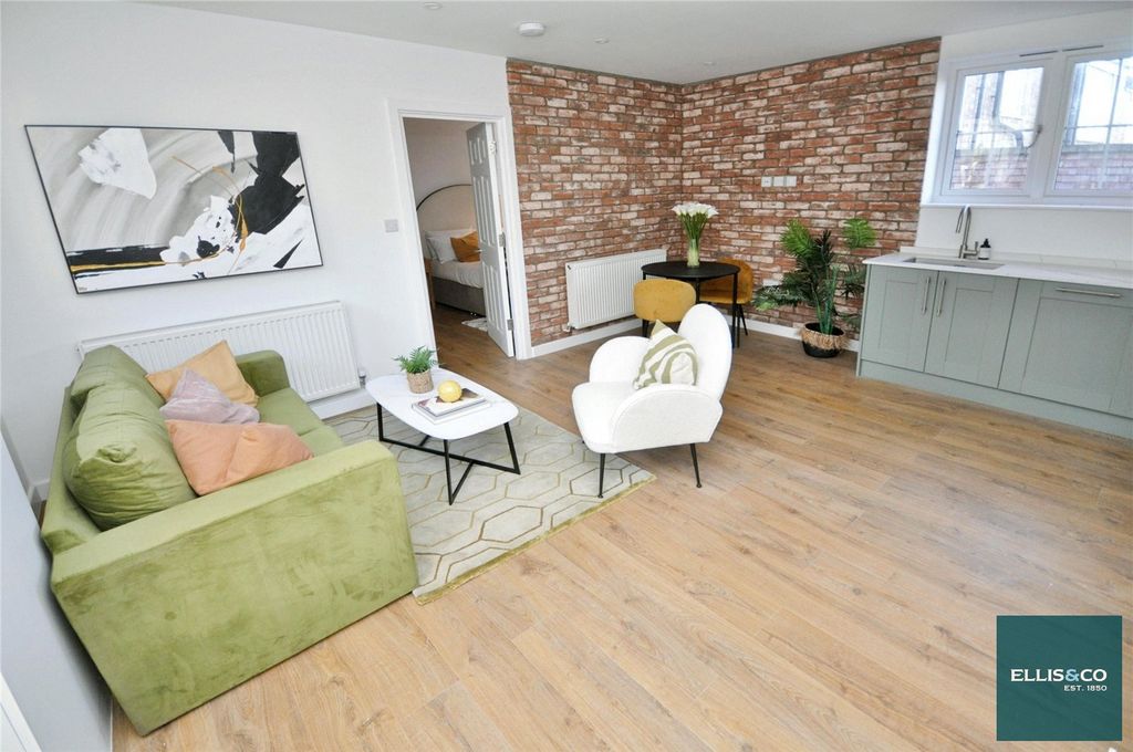 Property photo 1 of 8 Picture No. 04