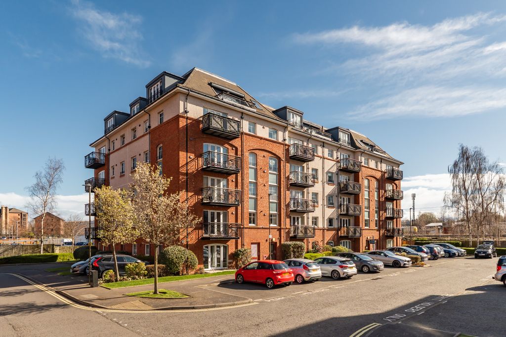 Property photo 1 of 21 Primary Property Image