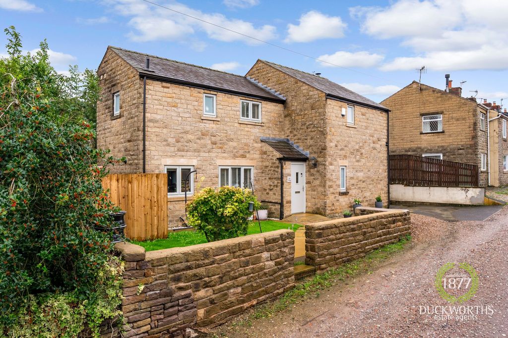 Property photo 1 of 64