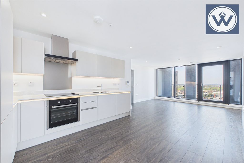 Property photo 1 of 18 (Main)