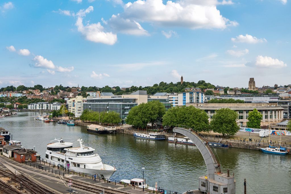 Additional image 20 of 2 bed penthouse for saleCumberland Road, Bristol BS1