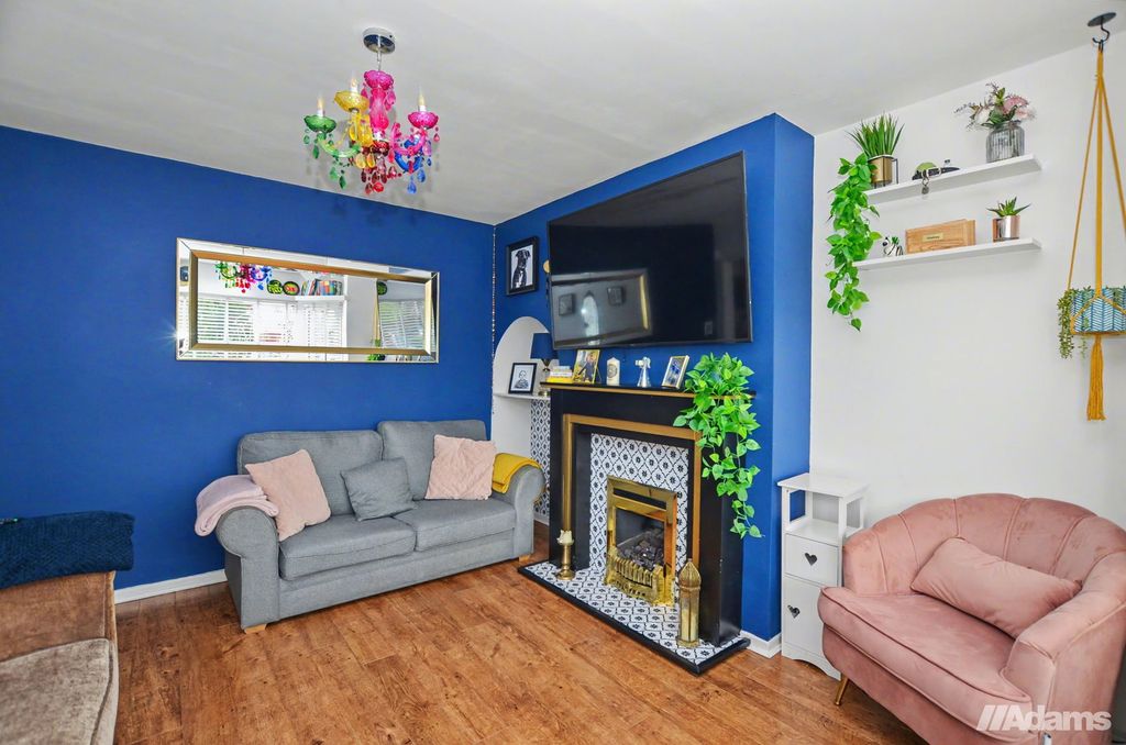 Property photo 3 of 27