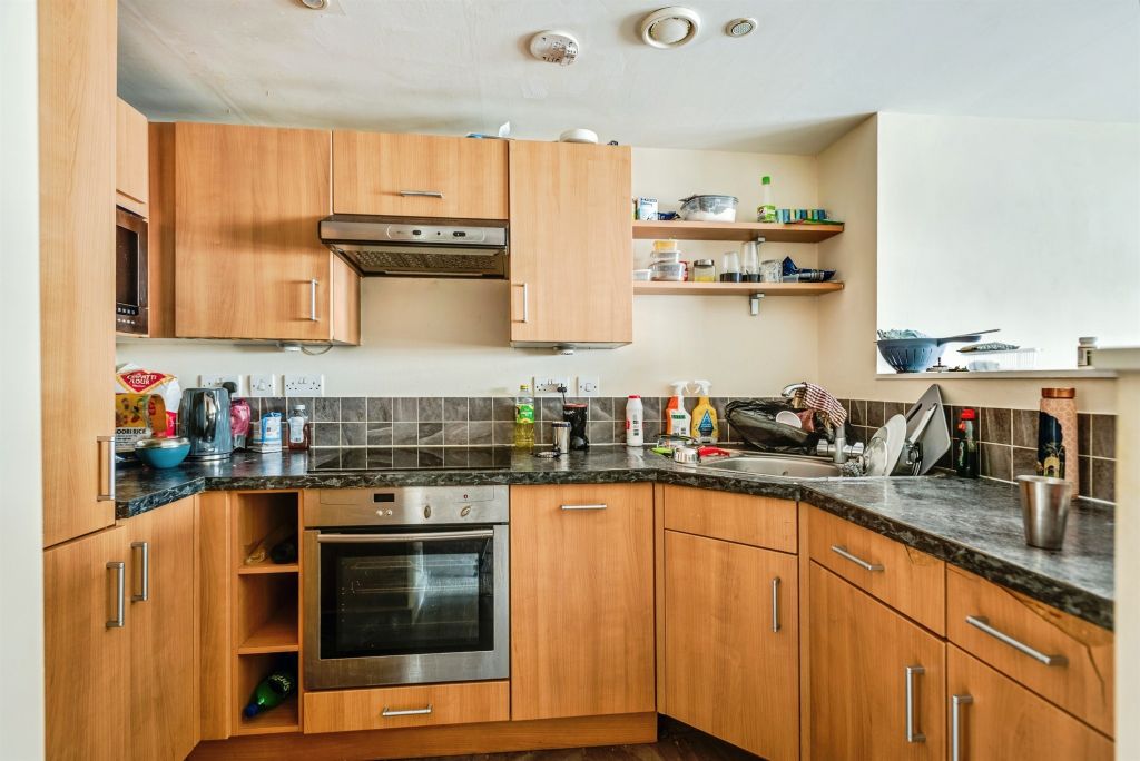 Property photo 2 of 9