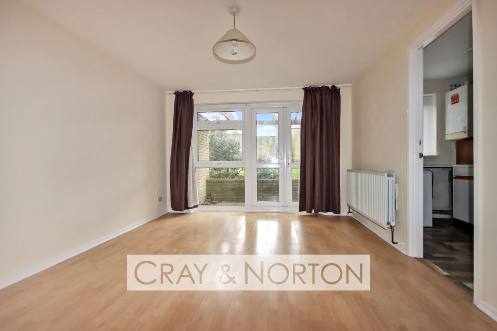 Property photo 2 of 7 Photo 1