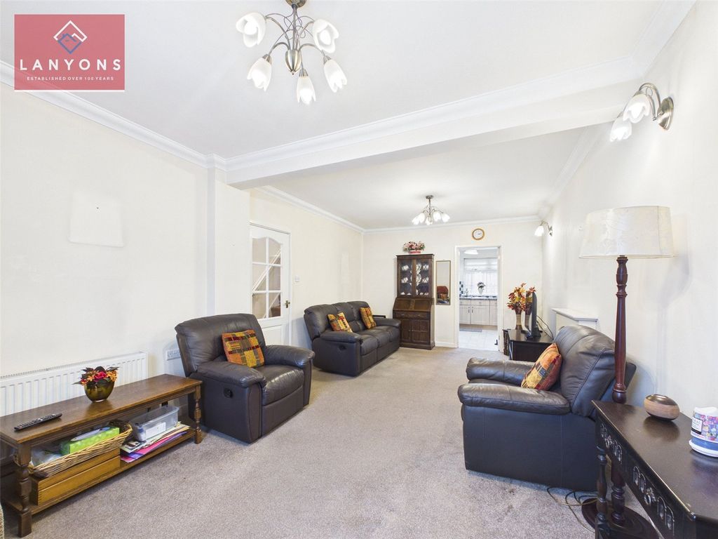 Property photo 3 of 12 Picture No. 04