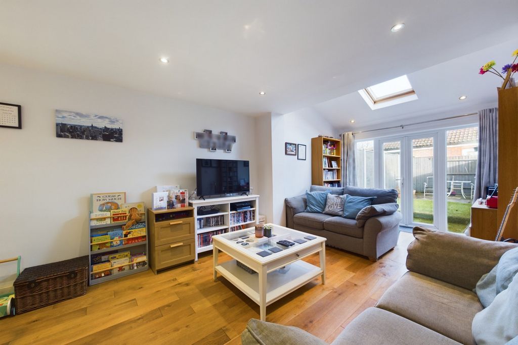 Property photo 3 of 19