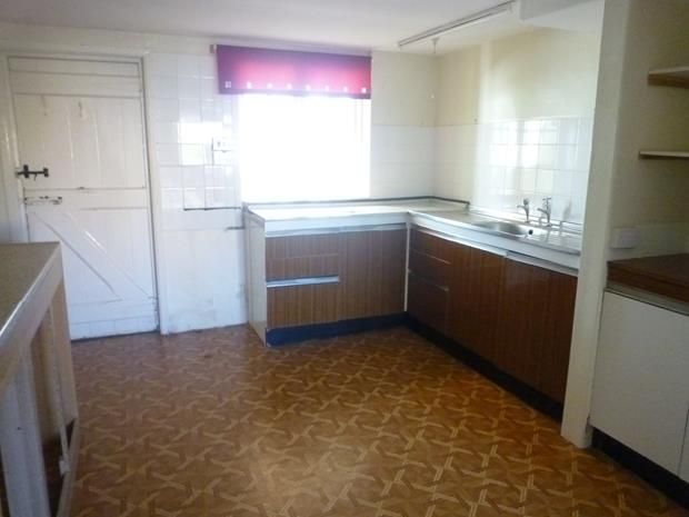 Property photo 3 of 10 P1510285