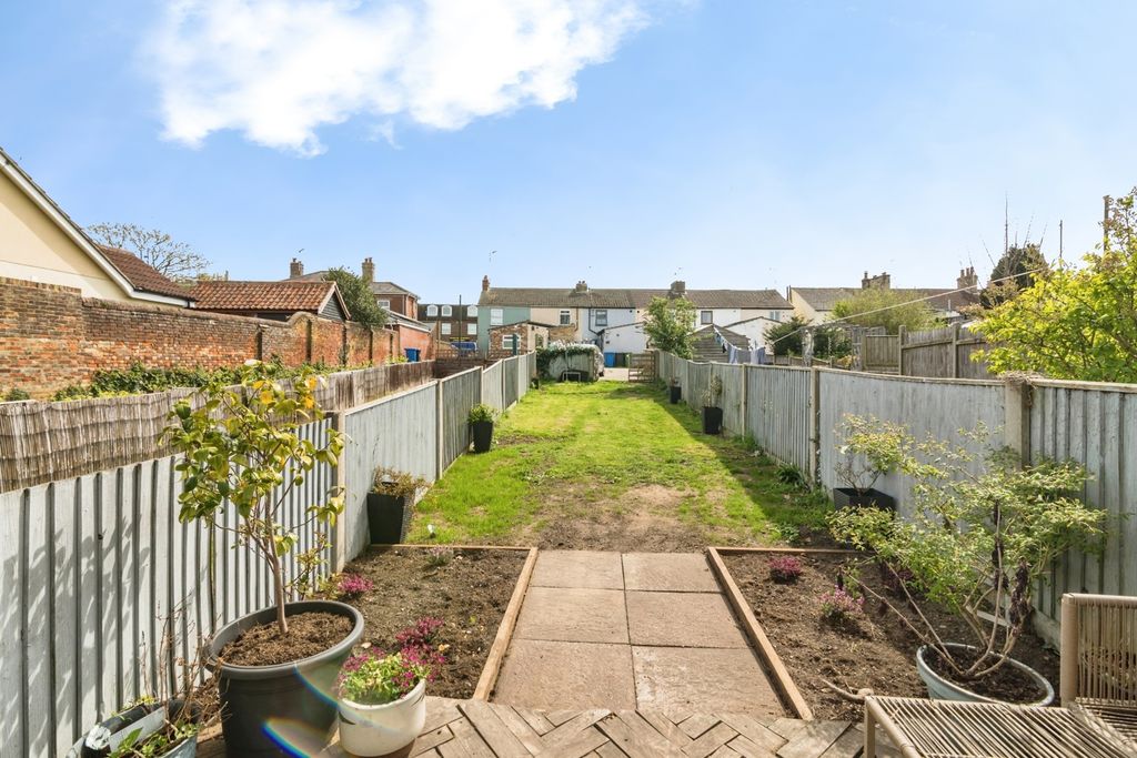 Property photo 2 of 19 Rear