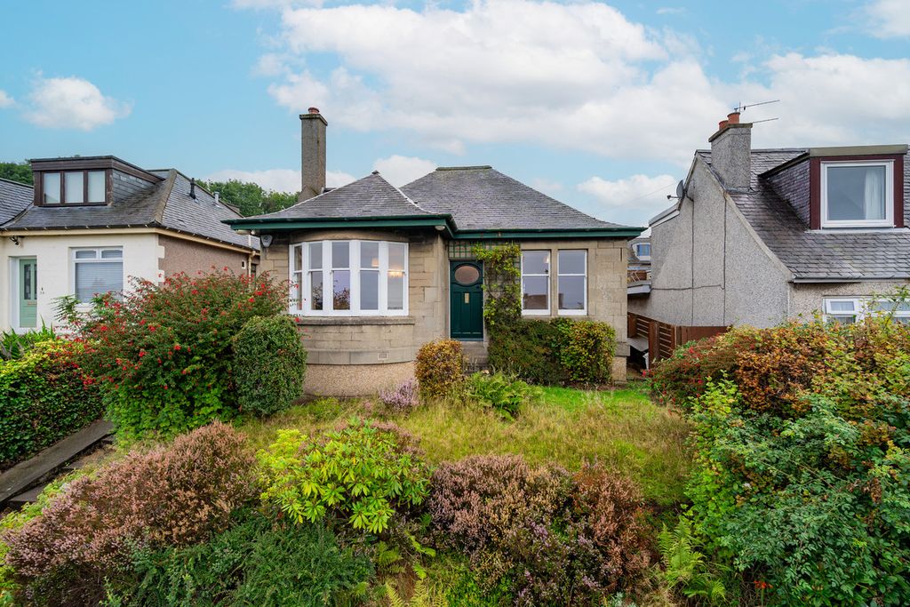 Property photo 1 of 39