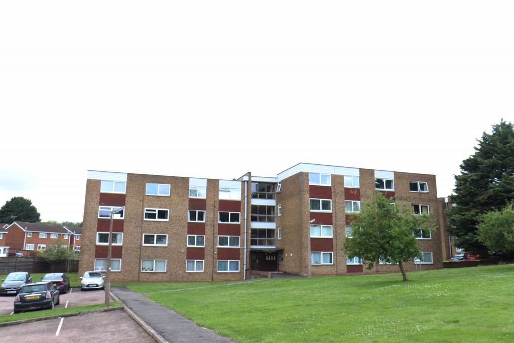 Property photo 1 of 15 Two Bedroom Flat For Rent