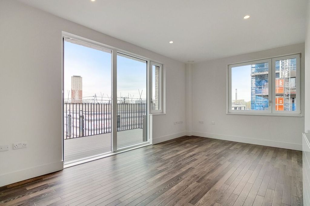 Property photo 1 of 12 1_Kitchen_Recepti...