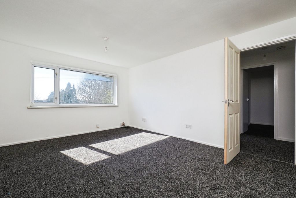 Property photo 3 of 19 Pbox-Img.Jpg