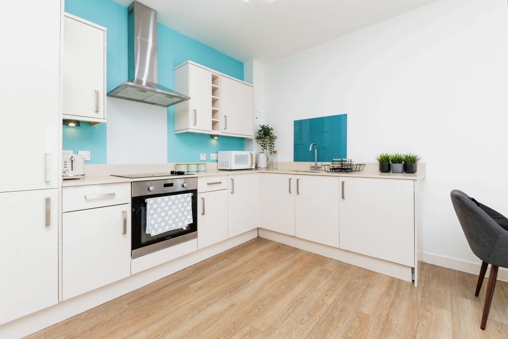 Property photo 3 of 18