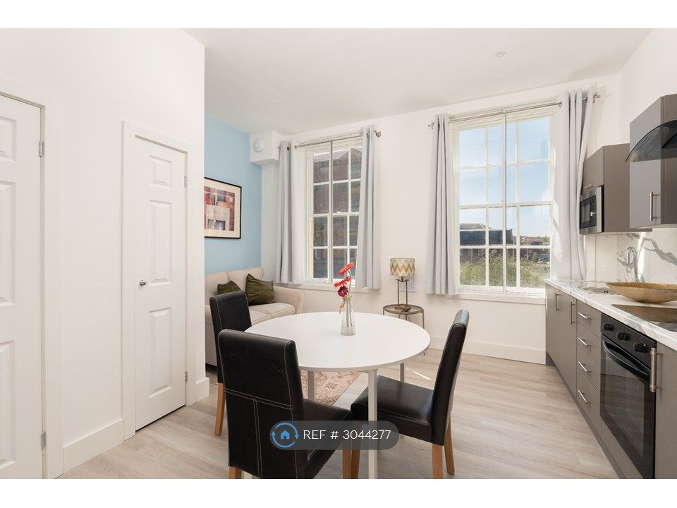 Property photo 1 of 25