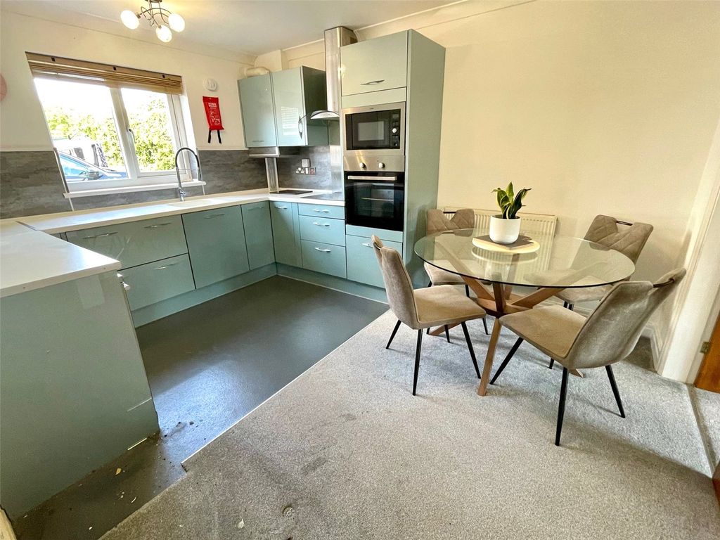 Property photo 2 of 15 Kitchen Diner