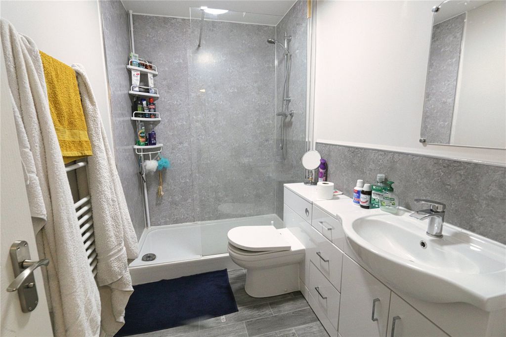 Property photo 3 of 14 Shower Room