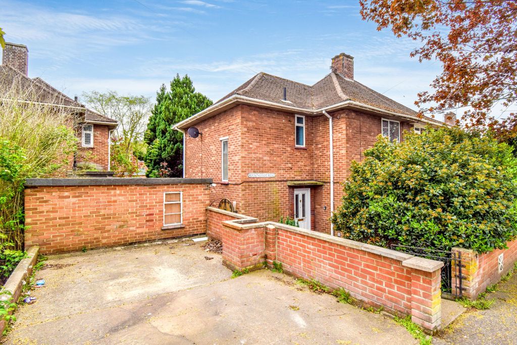 Property photo 1 of 17 11 Rockingham Road, West Earlham, Norwich, Norfolk, Nr5 8Hz