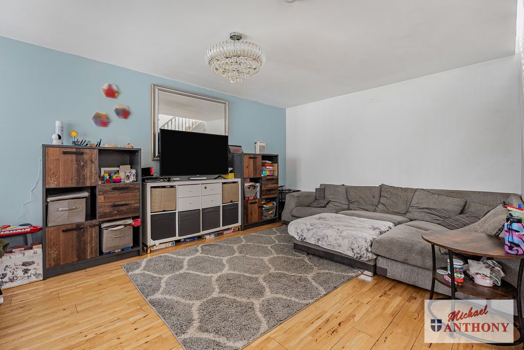 Property photo 2 of 14 Photo 24