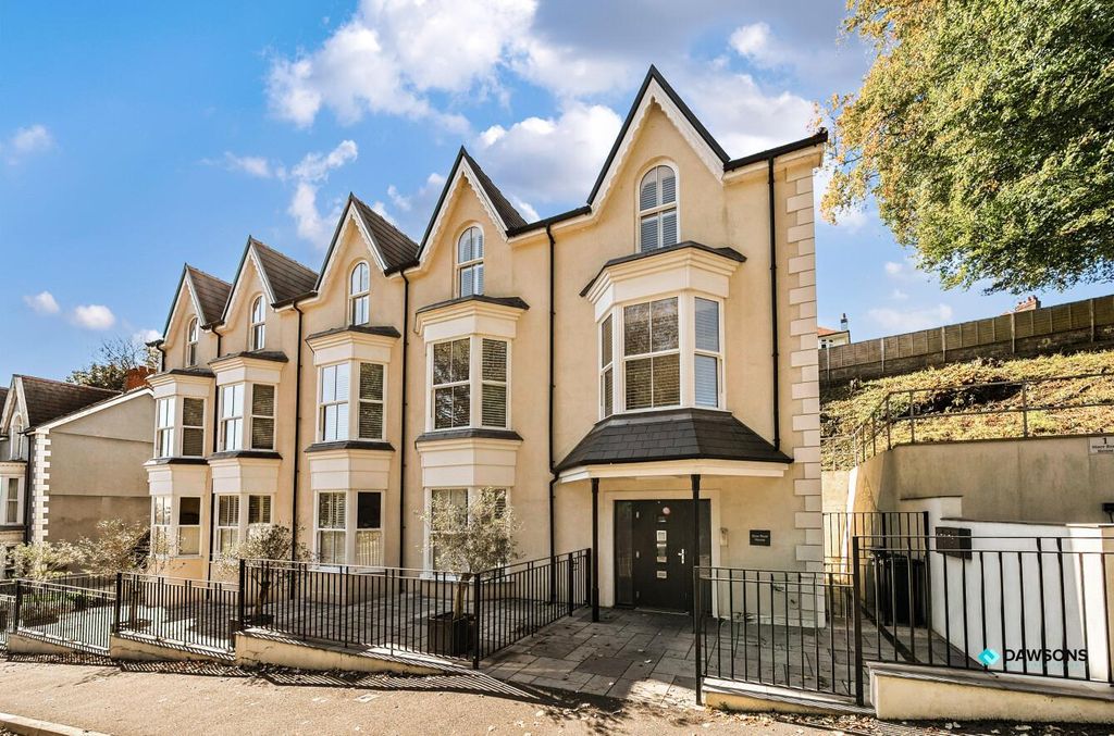 Property photo 1 of 19 266Dafeb-024A-4238-Bfcb-107Fbf21861d.Jpg