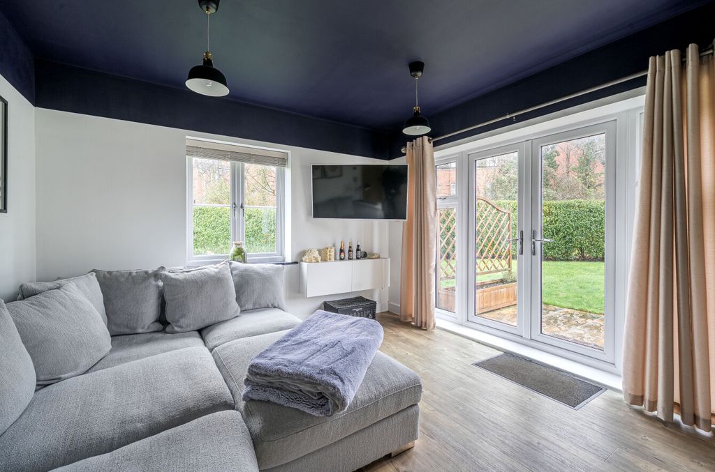 Property photo 3 of 21 1404080-12-69789E...