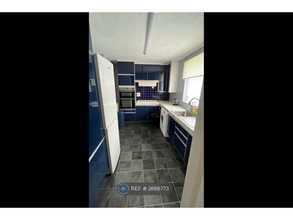 Property photo 2 of 3